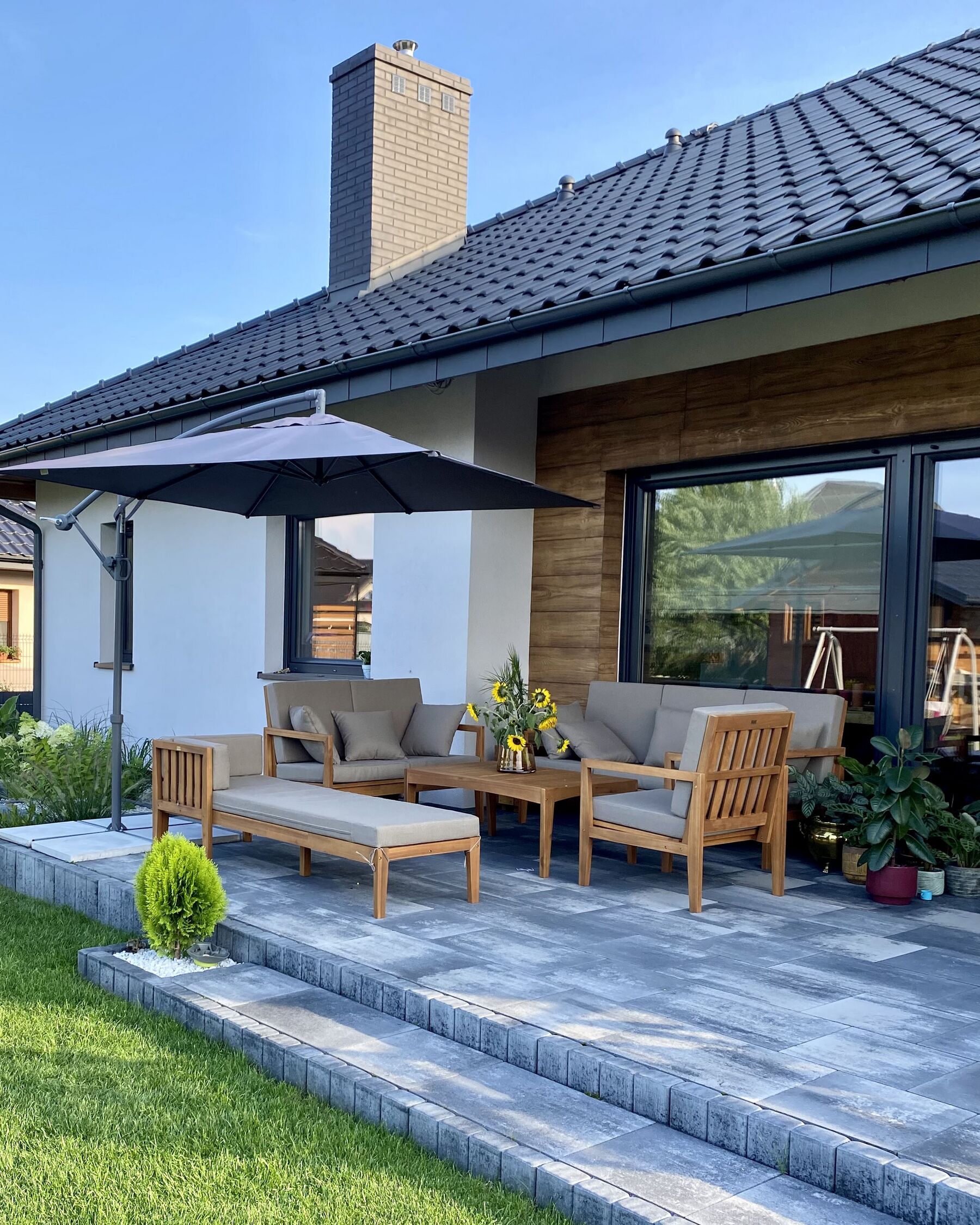 Oakwood Loungeset · 12-teilig mit Kissen & Tisch