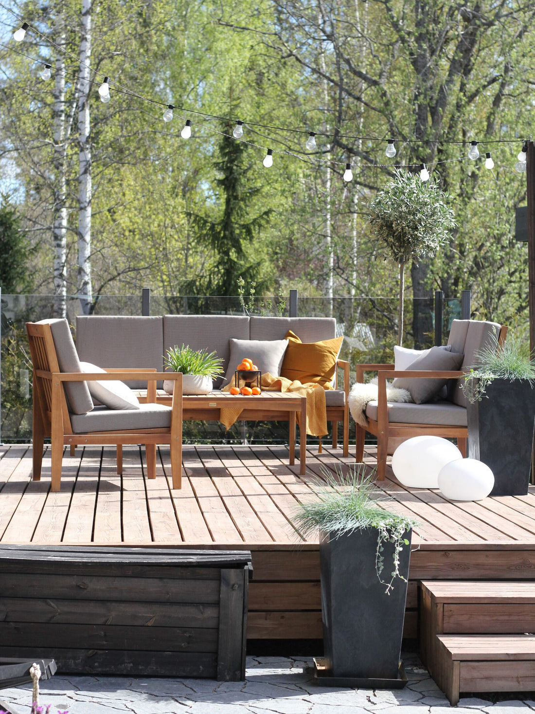Oakwood Loungeset · 12-teilig mit Kissen &amp; Tisch